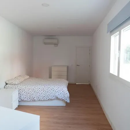 Casita Con Terraza En Tajuya