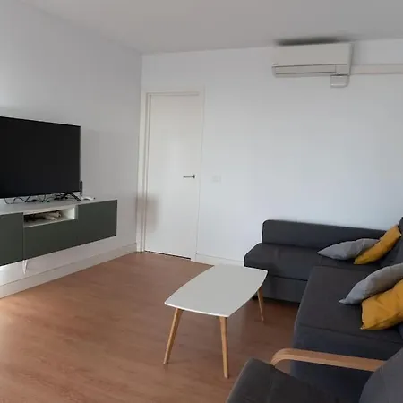 Casa Con Terraza En Tajuya
