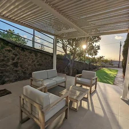 Casa Con Terraza En Tajuya